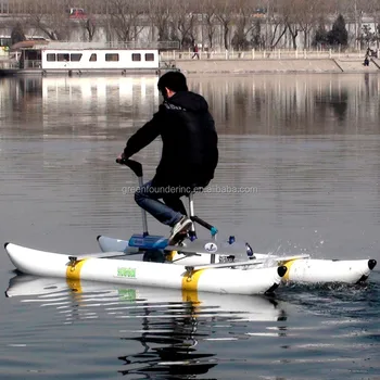 lauko vandens sportas pripučiamos oro sraigtas, vandens dviračiai, katamaranai su pripučiami PVC pontonai Nuotrauka